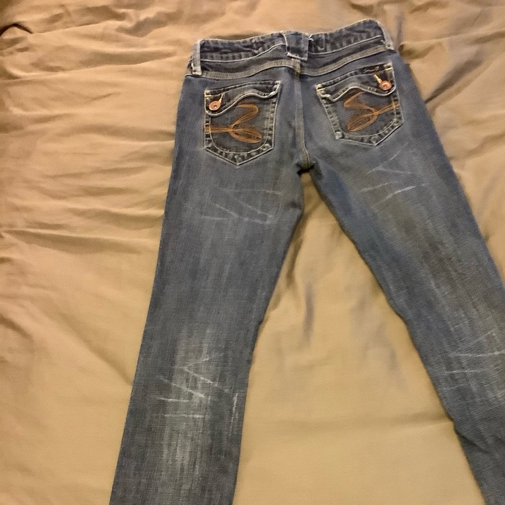 Seven7 Jeans with Super Cute Back Pockets
